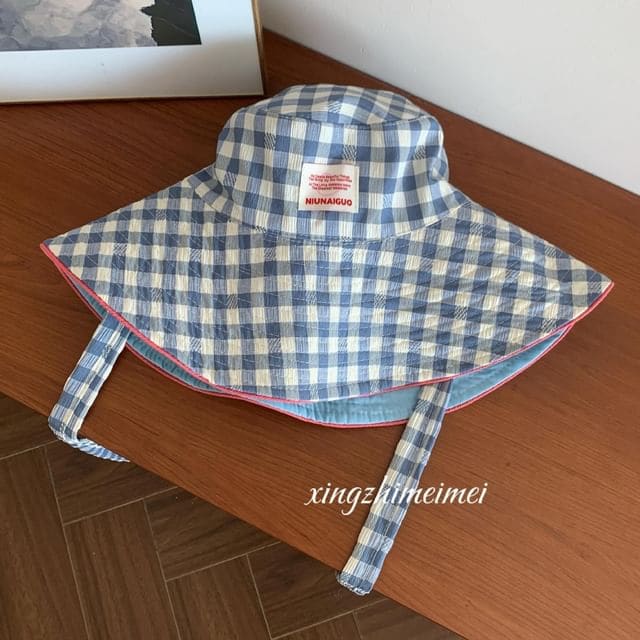 Gingham Bucket Hat With Chin Strap - Blue / One Size