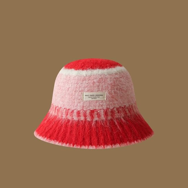 Gradient Knit Cloche Hat - Red / One Size