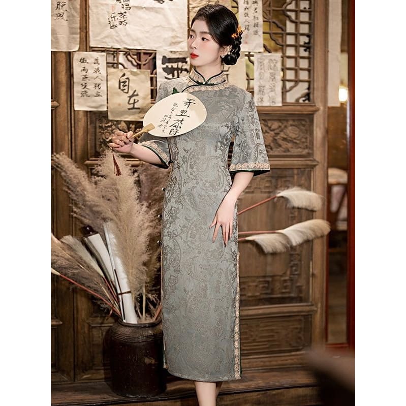 Grey Knotted Mid Sleeve Cheongsam - Female Hanfu