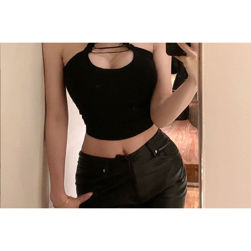 Halter Neck Plain Cutout Slim Fit Crop Top