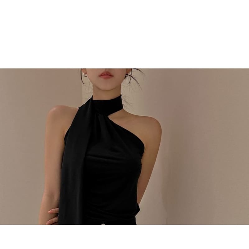 Halter Turtleneck Plain Asymmetrical Slim Fit Top