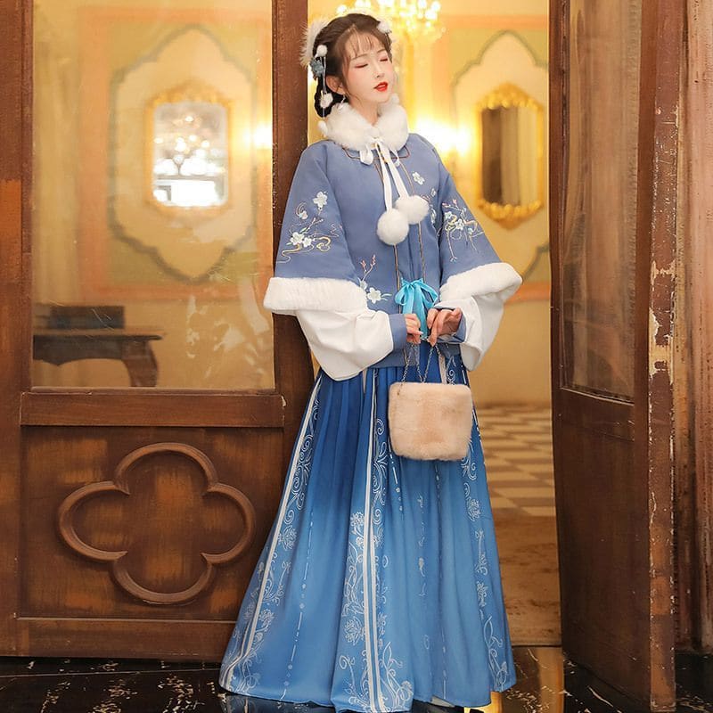 Hanfu Set Of 3: Embroidered Square