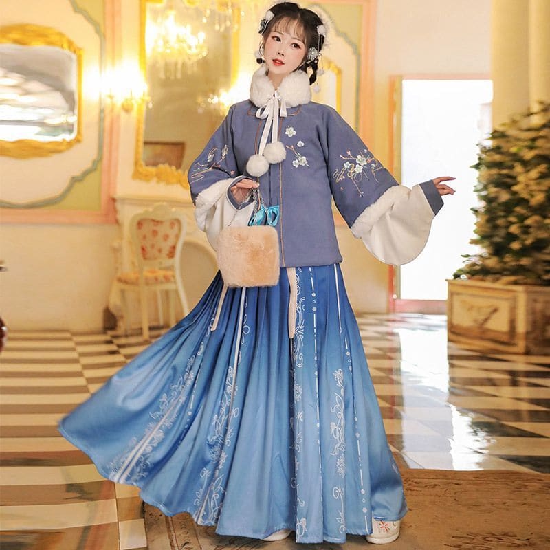 Hanfu Set Of 3: Embroidered Square