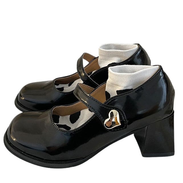 Heart Buckle Mary Jane Shoes - EU35 (US5.0) / Black - Shoes