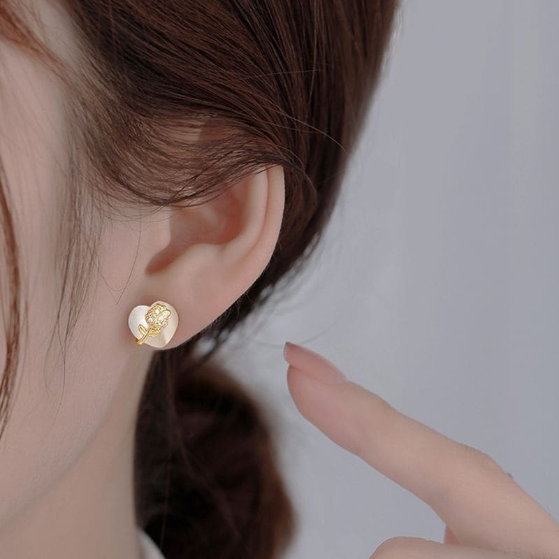 Heart Ear Stud