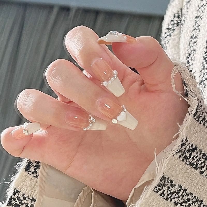 Heart Faux Pearl Faux Nail Tips