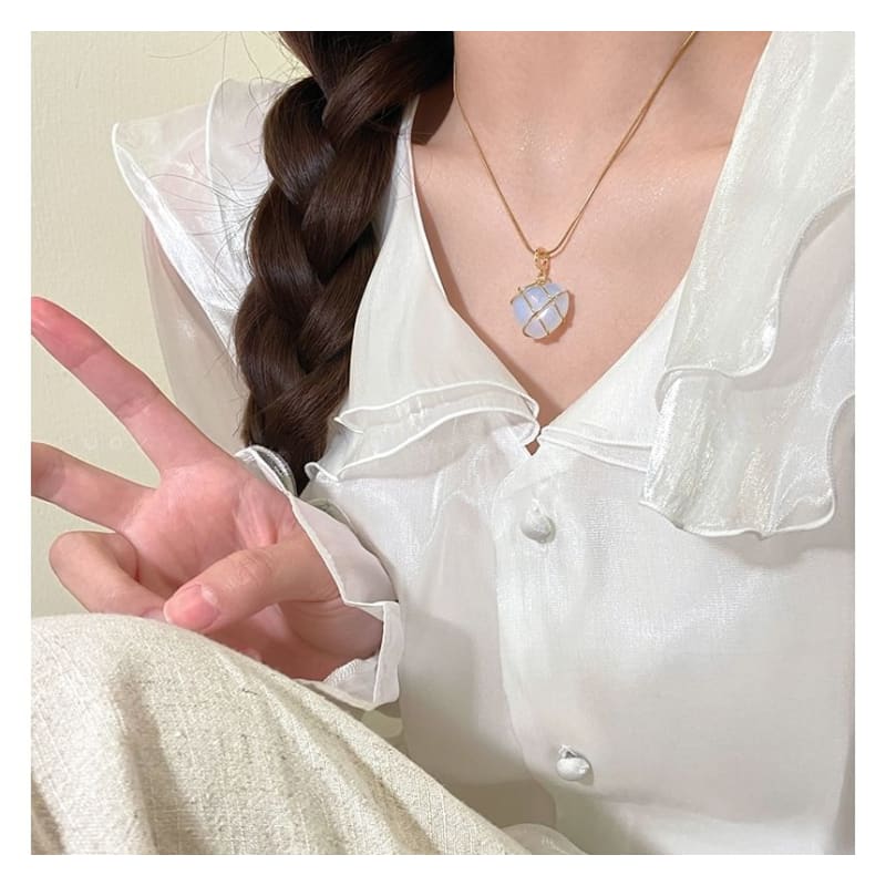 Heart Moonstone Pendant Alloy Necklace