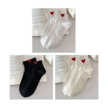 Heart Patterned Short Socks Set - Set Of 3 Pairs - White &