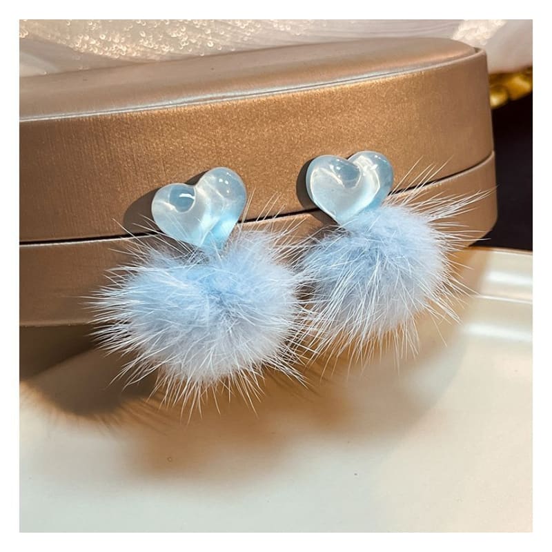 Heart Pom Pom Drop earring