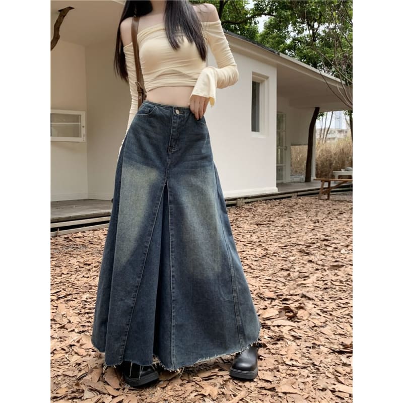 High Rise Frayed Denim Maxi