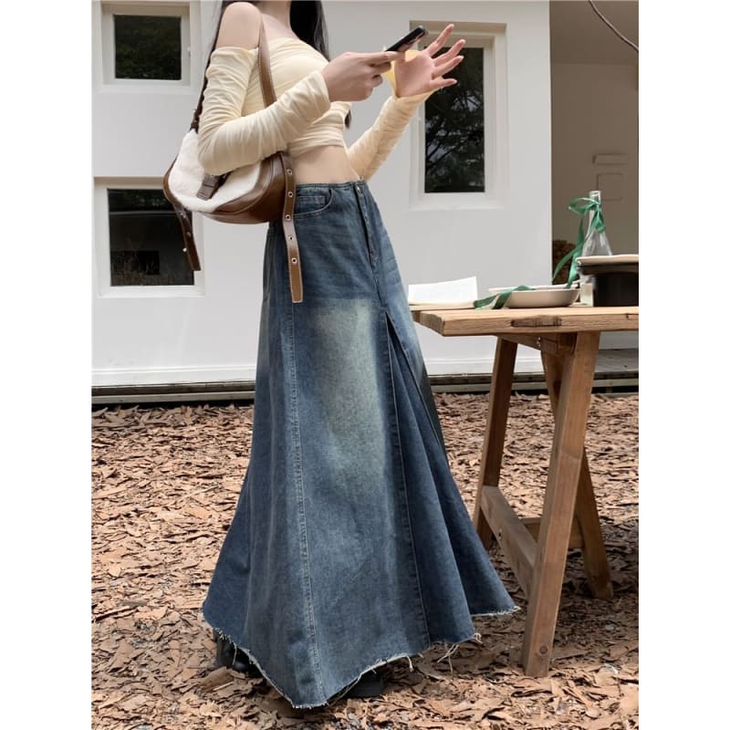 High Rise Frayed Denim Maxi