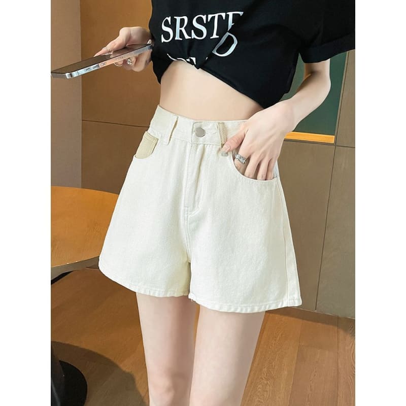 High Waist Embroidered Applique Denim Hot Pants - Pants