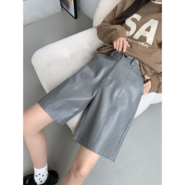 High Waist Plain Faux Leather Shorts - Gray / S