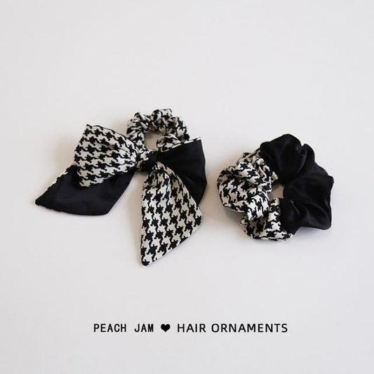 Houndstooth Hair Tie / Scrunchie