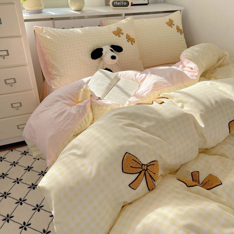 Kawaii Embroidered Bow Bedding Set - Yellow-coffee bow