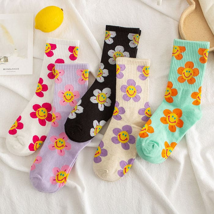 Kawaii Smile Face Flowers Socks - Socks