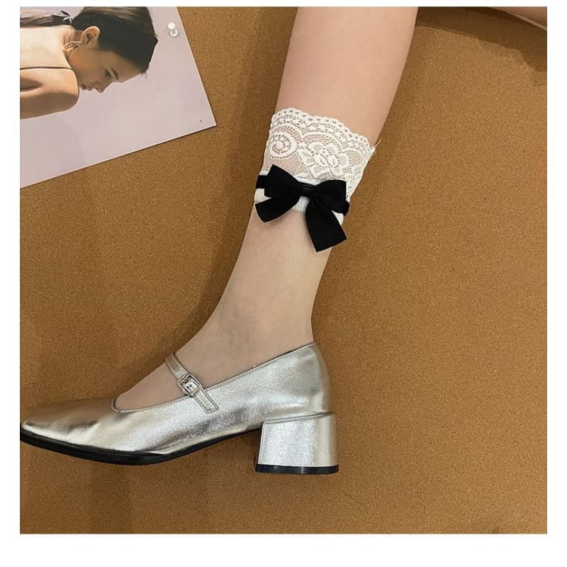 Lace Trim Bow Socks