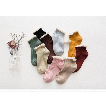 Lace Trim Knit Socks