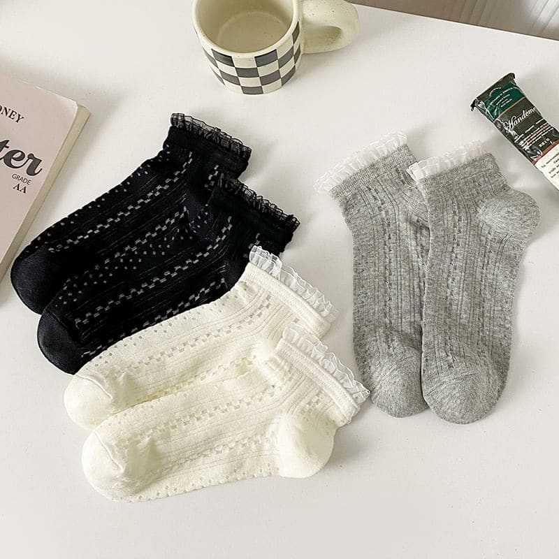 Lace Trim Socks Set