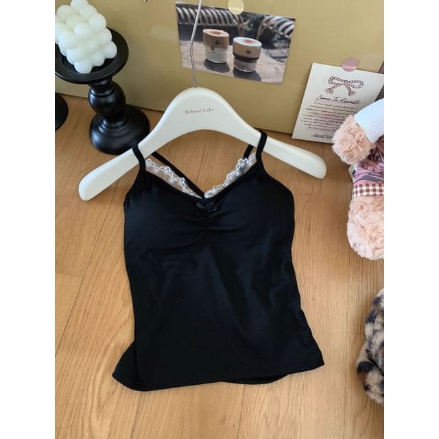 Lace Trim Strappy Cropped Cami Top - Black / One Size