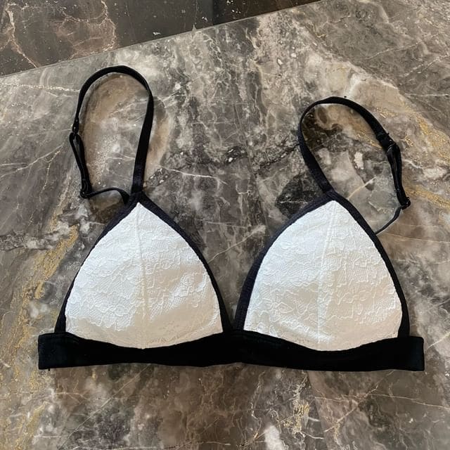 Lace Wireless Bra - White / S