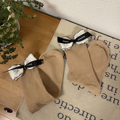 Lettering Bow Socks - Khaki / One Size