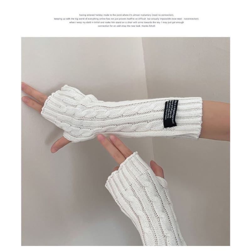 Lettering Knit Gloves