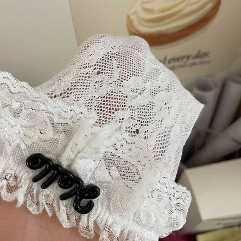 Lettering Pendant Floral Lace Socks