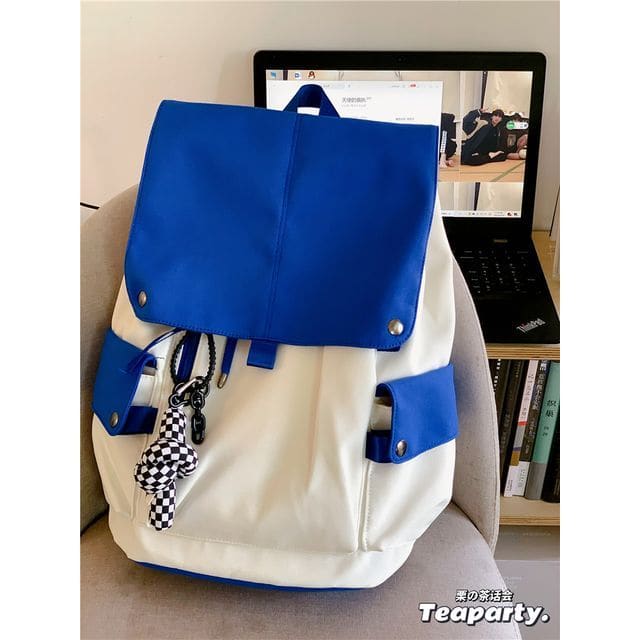 Lightweight Two Tone Flap Backpack - With Twister - Blue