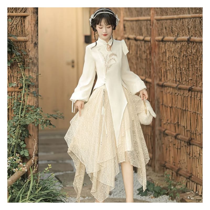 Lolita Long-Sleeve Embroidered Hanfu Blouse / Mid Rise Lace