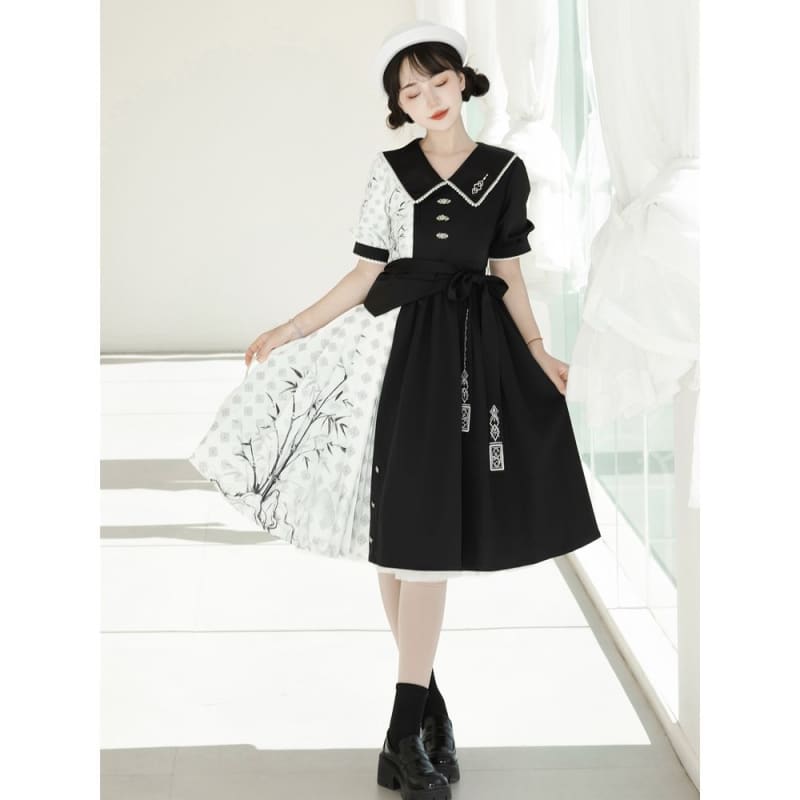 Lolita Short-Sleeve Collared Two Tone Pleated A-Line Dress