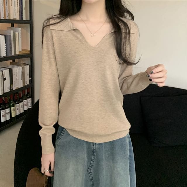 Long-Sleeve Collared Plain Knit Top - Oatmeal / One Size