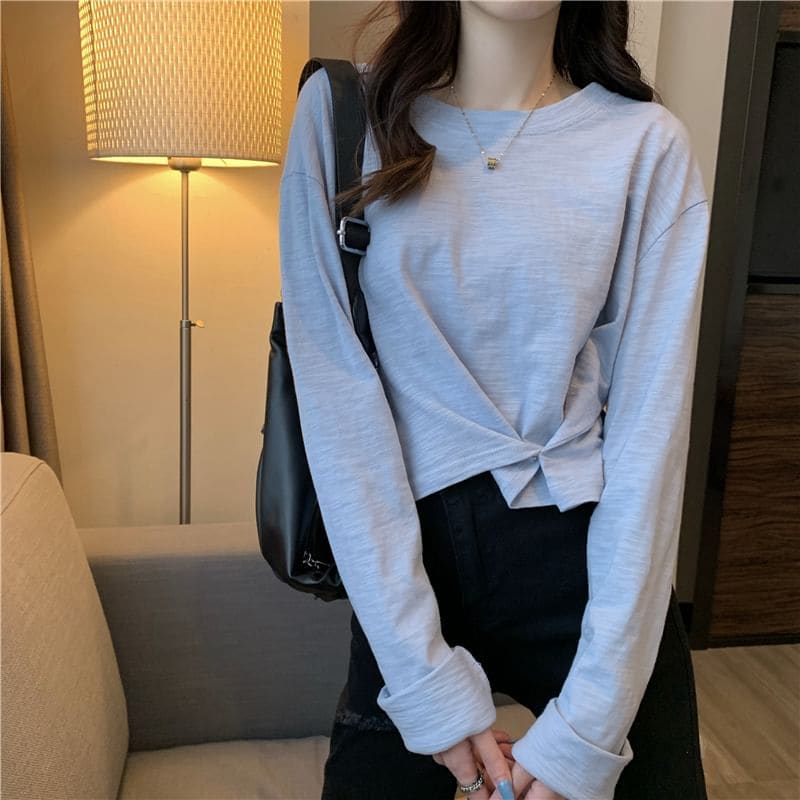 Long-Sleeve Crew Neck T-Shirt