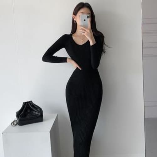 Long-Sleeve Plain Knit Sheath Dress - Black / One Size