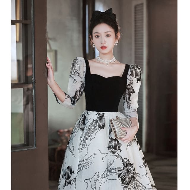 Long-Sleeve Square Neck Floral A-Line Evening Gown - Black