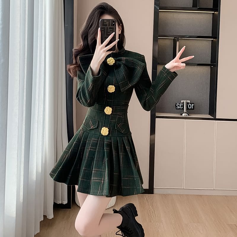 Long Sleeve Stand Collar Bowknot Plaid Pleated Mini A-Line