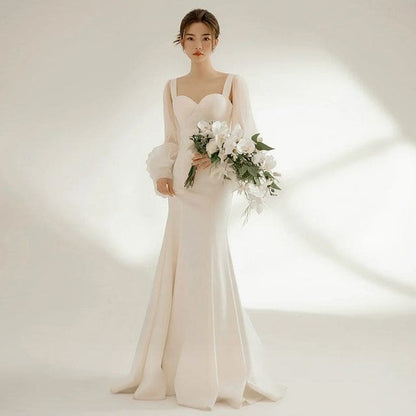 Long-Sleeve Sweetheart Neckline Plain Sheath Wedding Gown