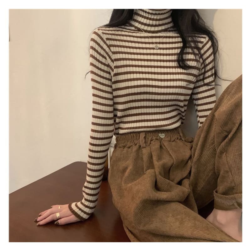 Long-Sleeve Turtleneck Striped Ribbed Knit Top