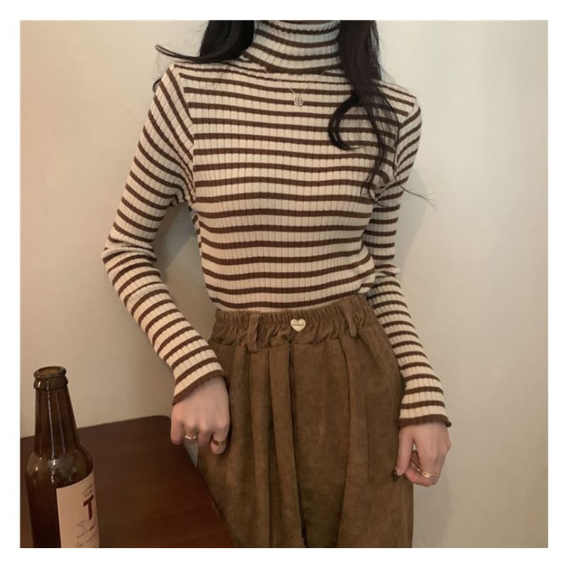 Long-Sleeve Turtleneck Striped Ribbed Knit Top