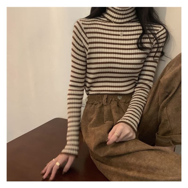 Long-Sleeve Turtleneck Striped Ribbed Knit Top