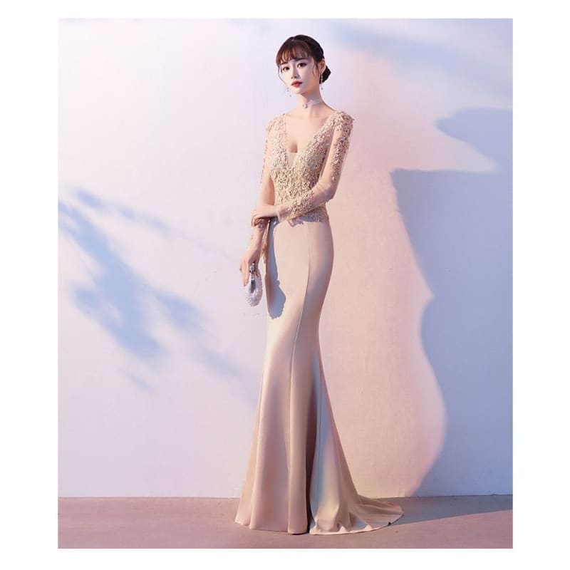 Long-Sleeve V-Neck Lace Mermaid Evening Gown