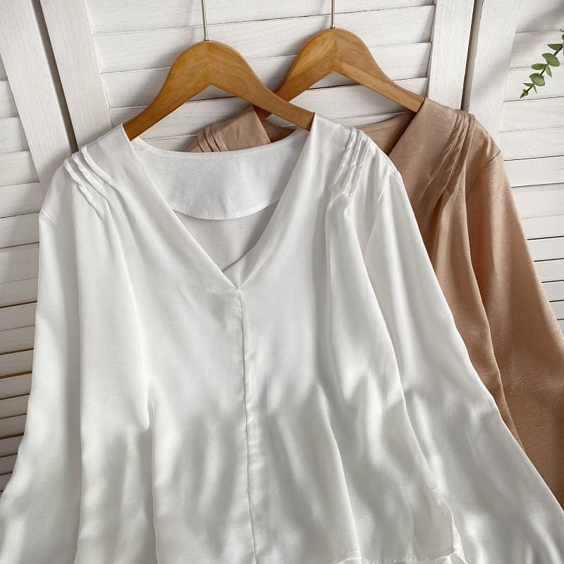 Long-Sleeve V-Neck Plain Pintuck Blouse