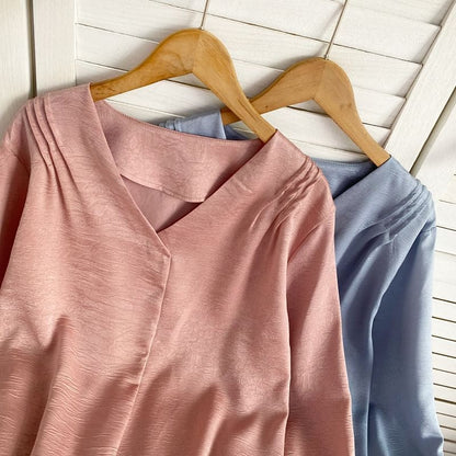 Long-Sleeve V-Neck Plain Pintuck Blouse