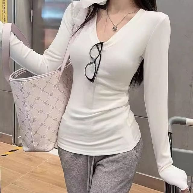 Long-Sleeve V-Neck Plain T-Shirt - Clothing