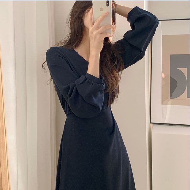 Long-Sleeve V-Neck Wrap Plain Midi Dress - Navy Blue / S