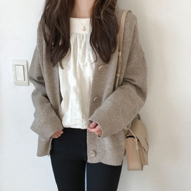 Loose-Fit V-Neck Cardigan - Khaki / One Size