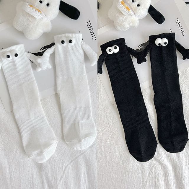 Magnetic Hands Socks Set - Set of 4 Pairs - 2 Pairs White &