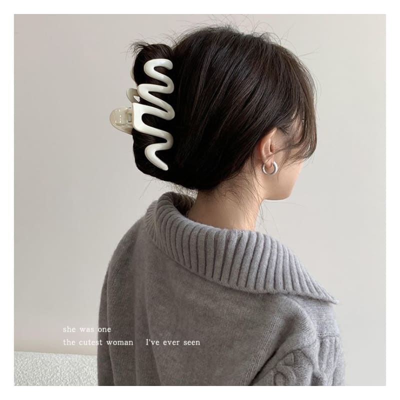 Matte Acrylic Hair Clamp