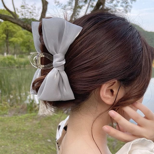 Mesh Bow Hair Claw