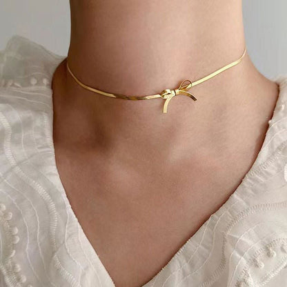 Metal Bow Choker Necklace - Standart / Gold - Necklace